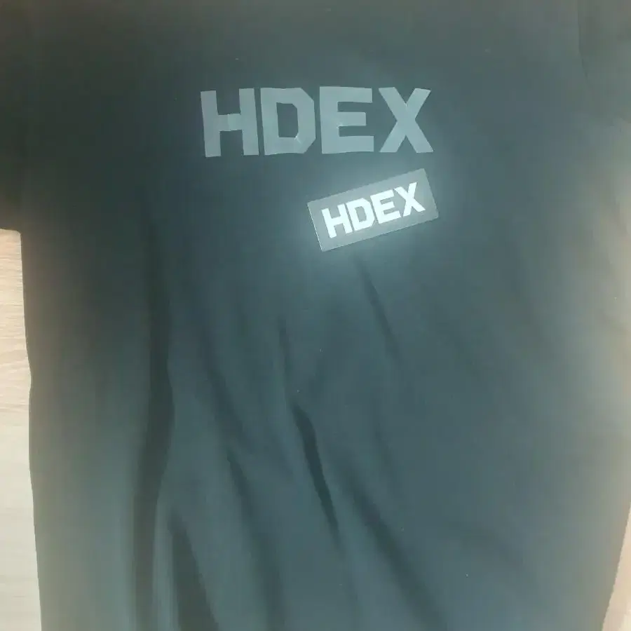 사이즈m)hdex 에이치덱스 피지컬갤러리 콜라보 제품 팝니다