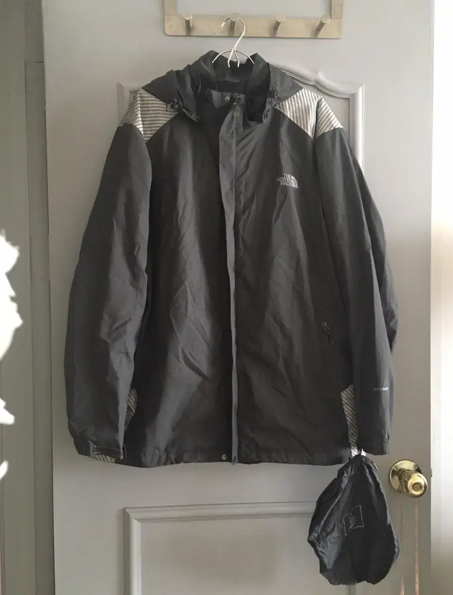 The North Face Bounce Waterproof Jacket Size 115 Rarely worn