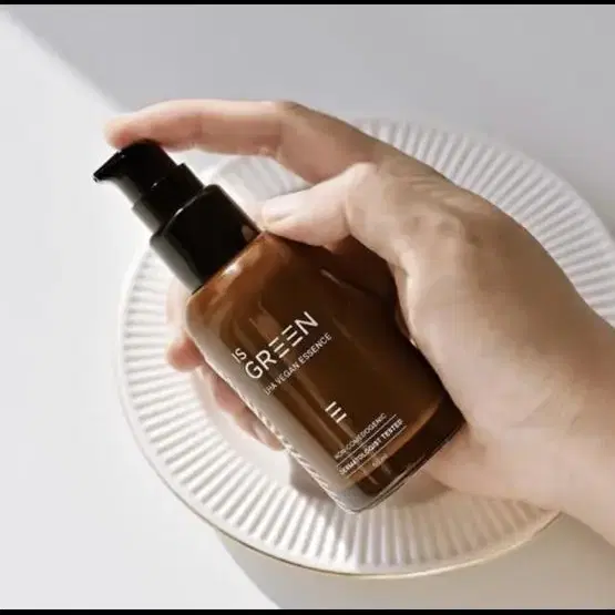 [미개봉새상품] 이즈그린 LHA 비건 에센스 50ml