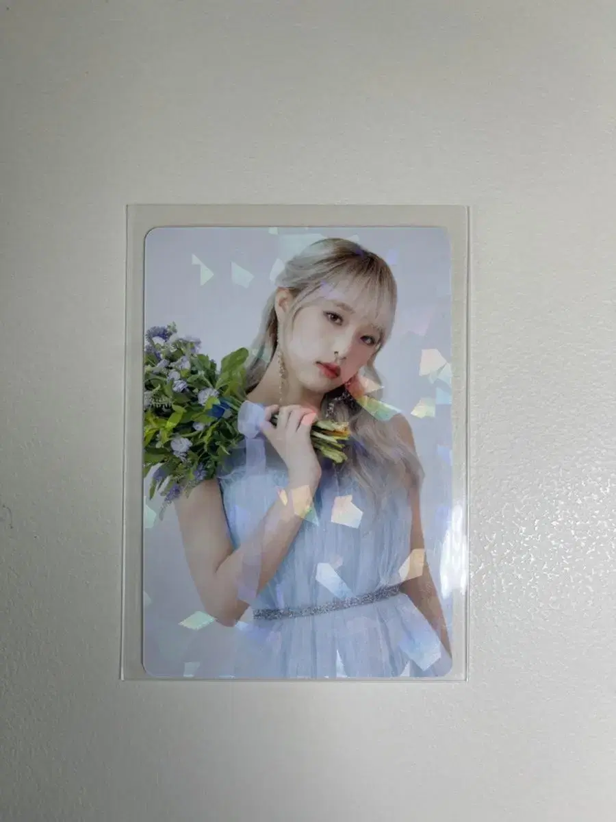 IZ*ONE yena Japan hologram Photocard