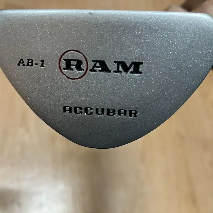 Ram 퍼터 34인치