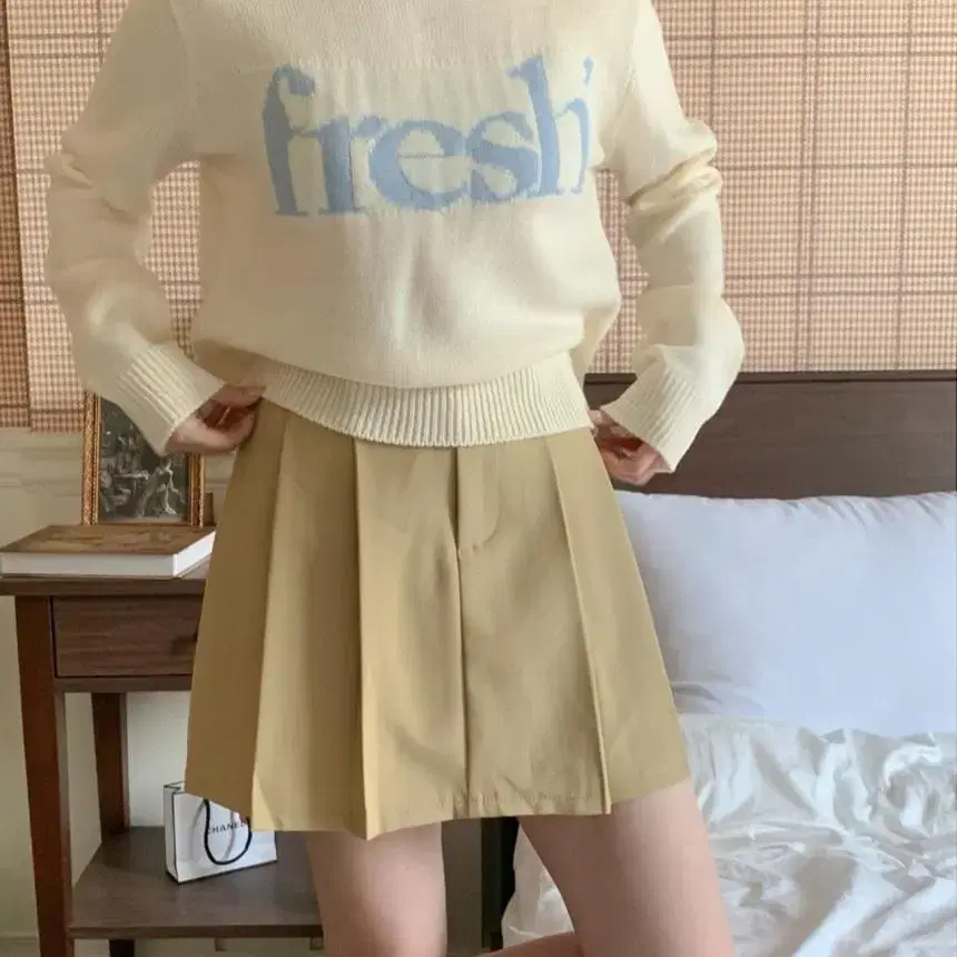 크루셜리 fresh 라운드 knit