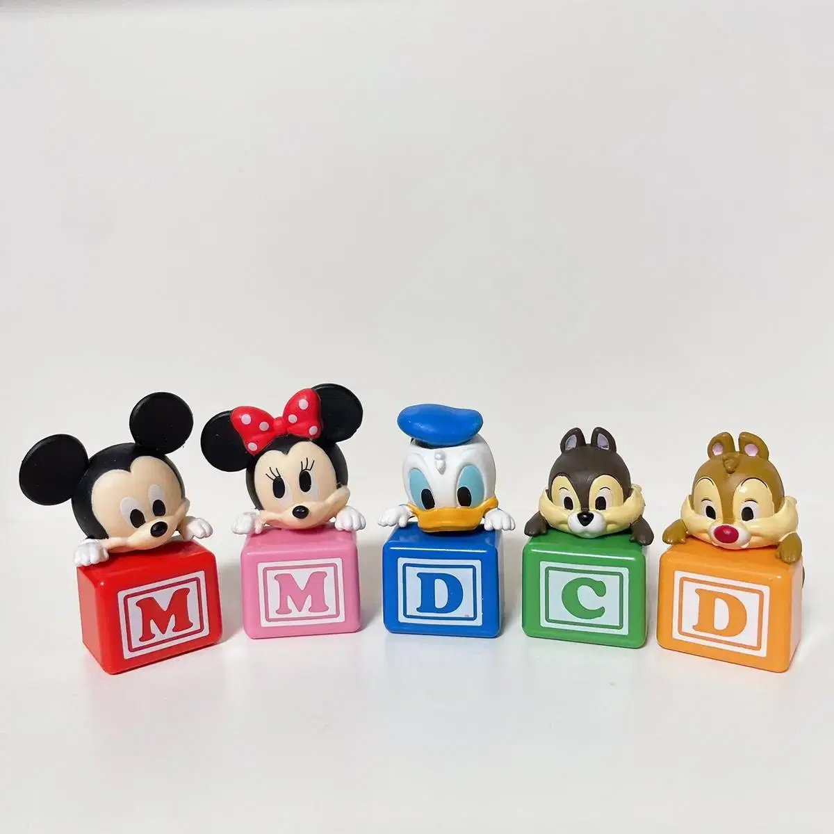 Disney Mickey Minnie Donald Chip & Dale Gacha Figures Set