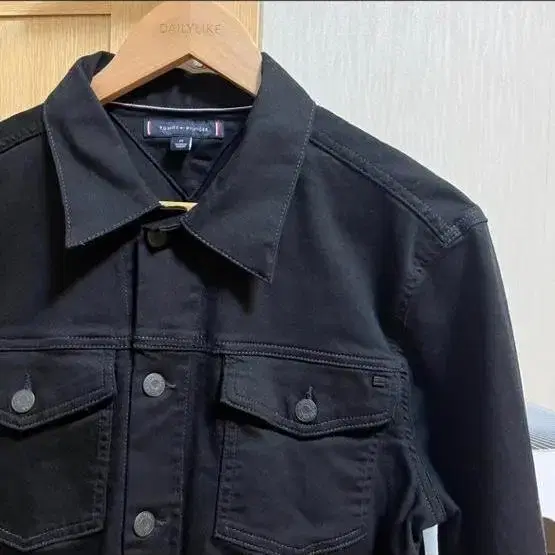 Tommy Black Tracker Jacket[M]