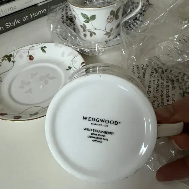 wedgwood 웨지우드 와일드스트로베리 커피잔 새상품