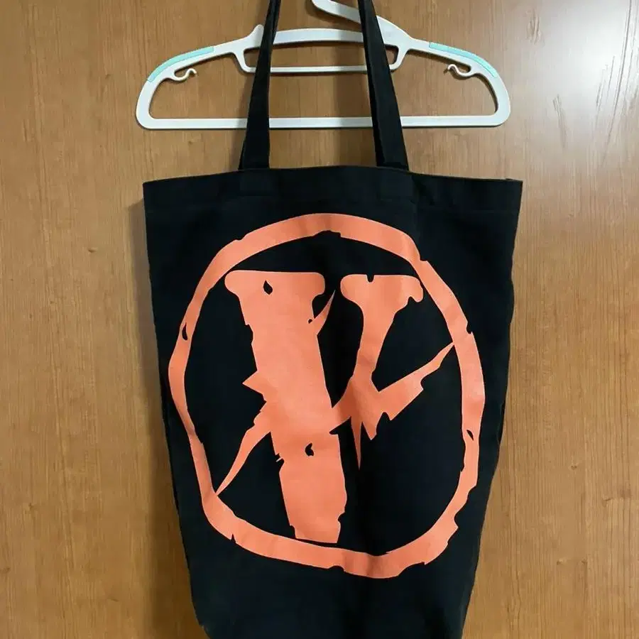 vlone 숄더백