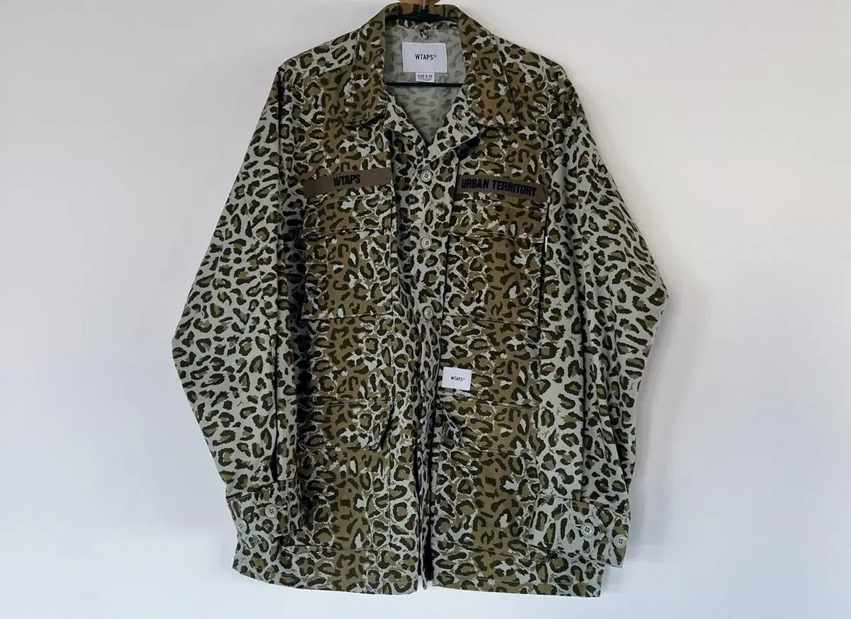 Double-Tabbed Leopard Shirt