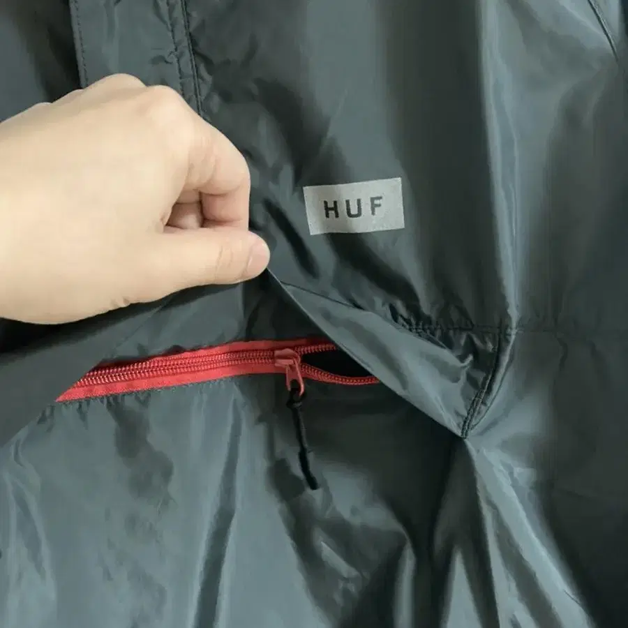 Huf 바람막이 M