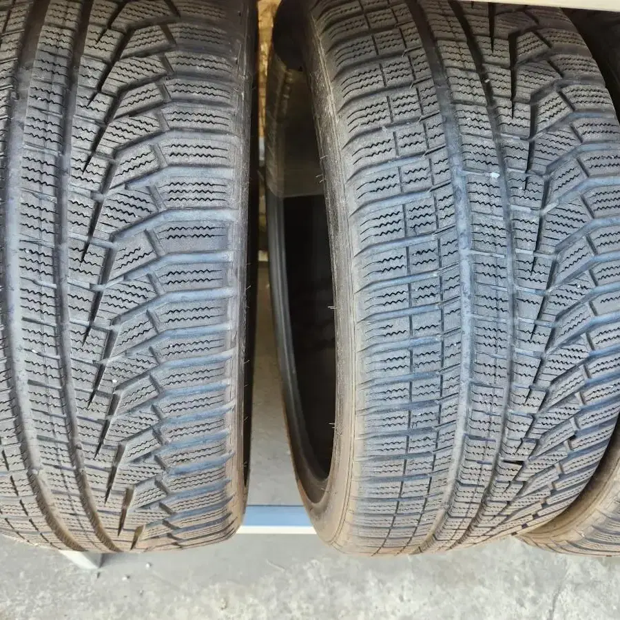 스노우타이어 225/40R192본 2553519본