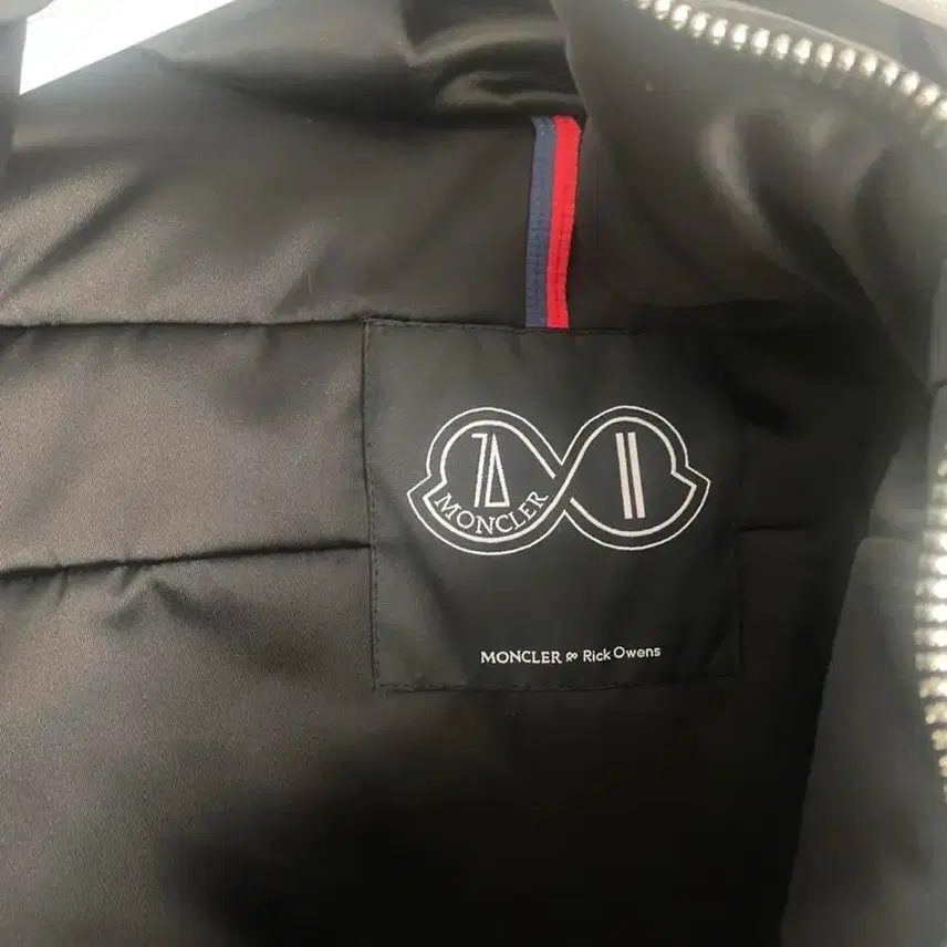 몽클레르 몽클레어 릭오웬스 콜라보 유광패딩 사진 5