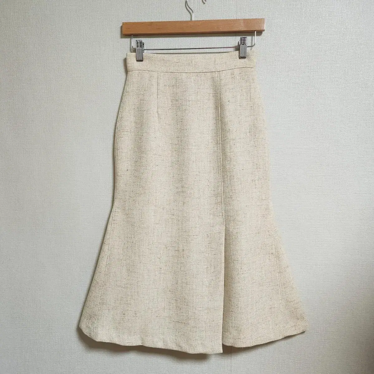 (New) Women's Hemmed Flared Style Beige Skirt S