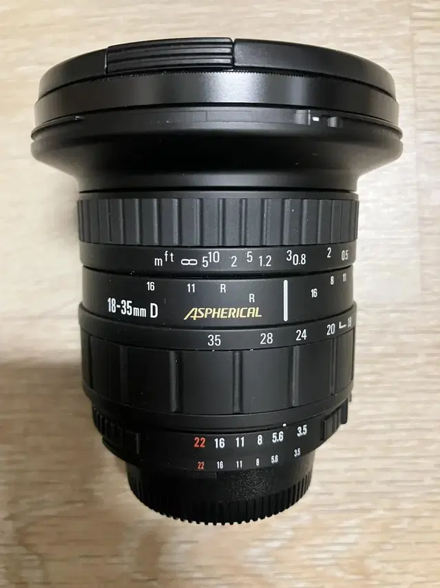 sigma zoom 18-35