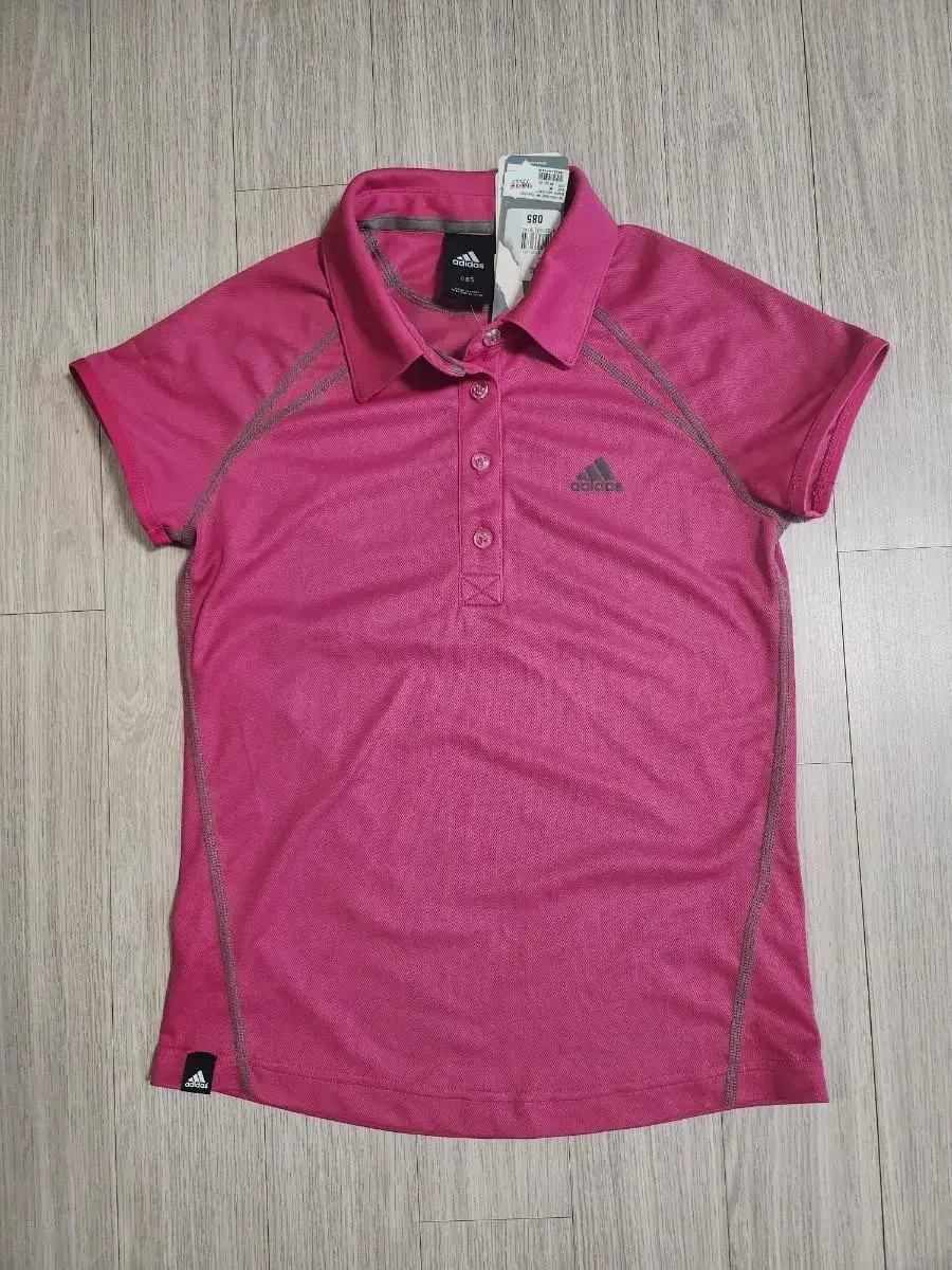 adidas t-shirt new in box, size 85