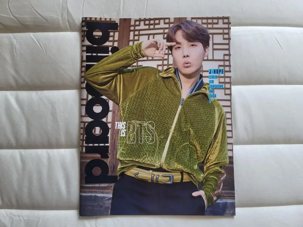 2018 Billboard Magazine & Large poster issue