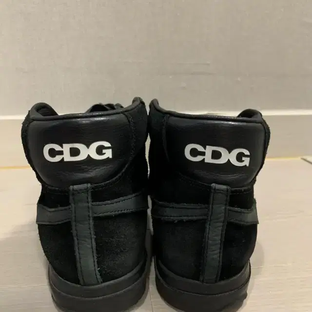 나이키 x CDG 콜라보 블레이저 (270)