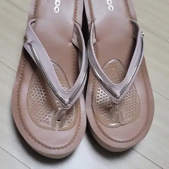 ALDO 통굽슬리퍼