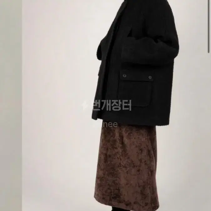 아우로 fluffy coat 코트 검정!!!!