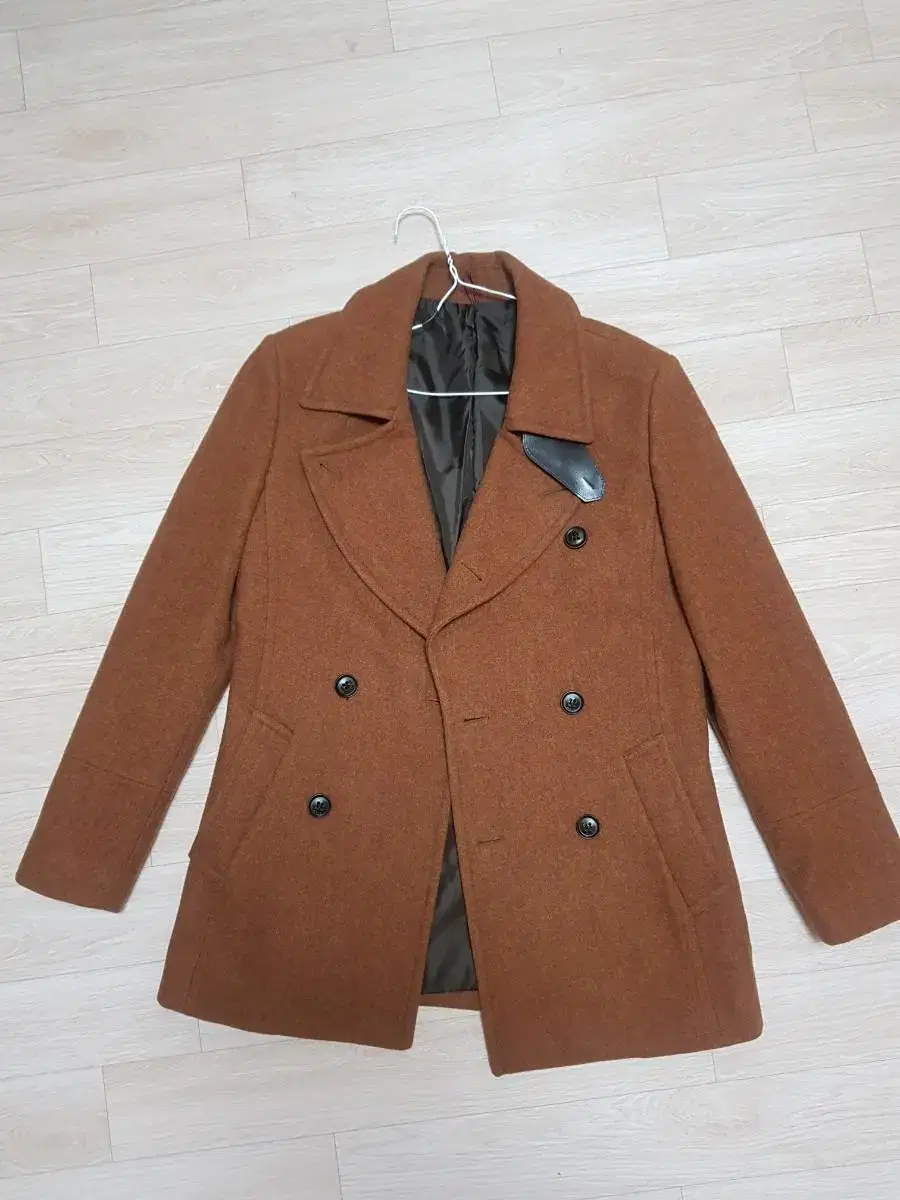 95<깨끗한>Ezio Brown Vahn Coat