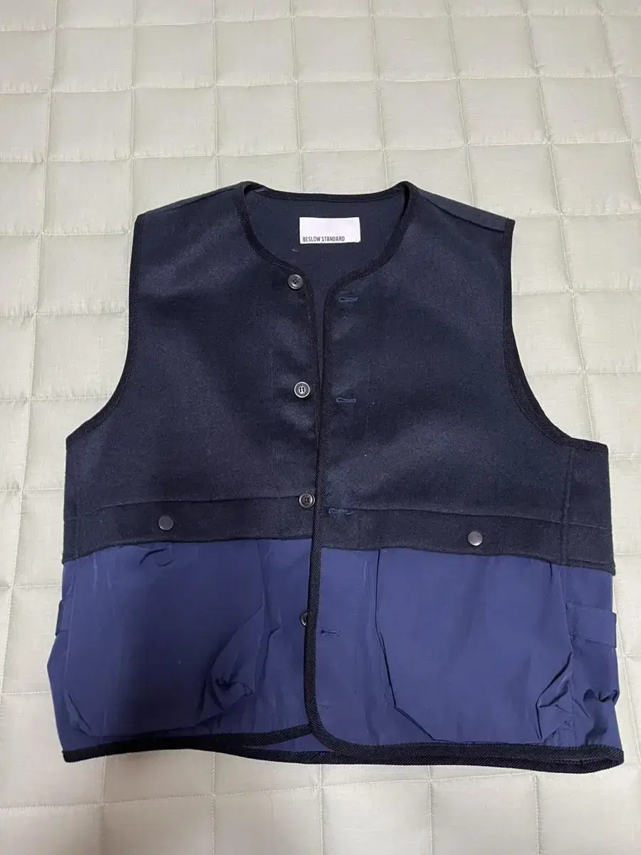 Bislow Vest Vest