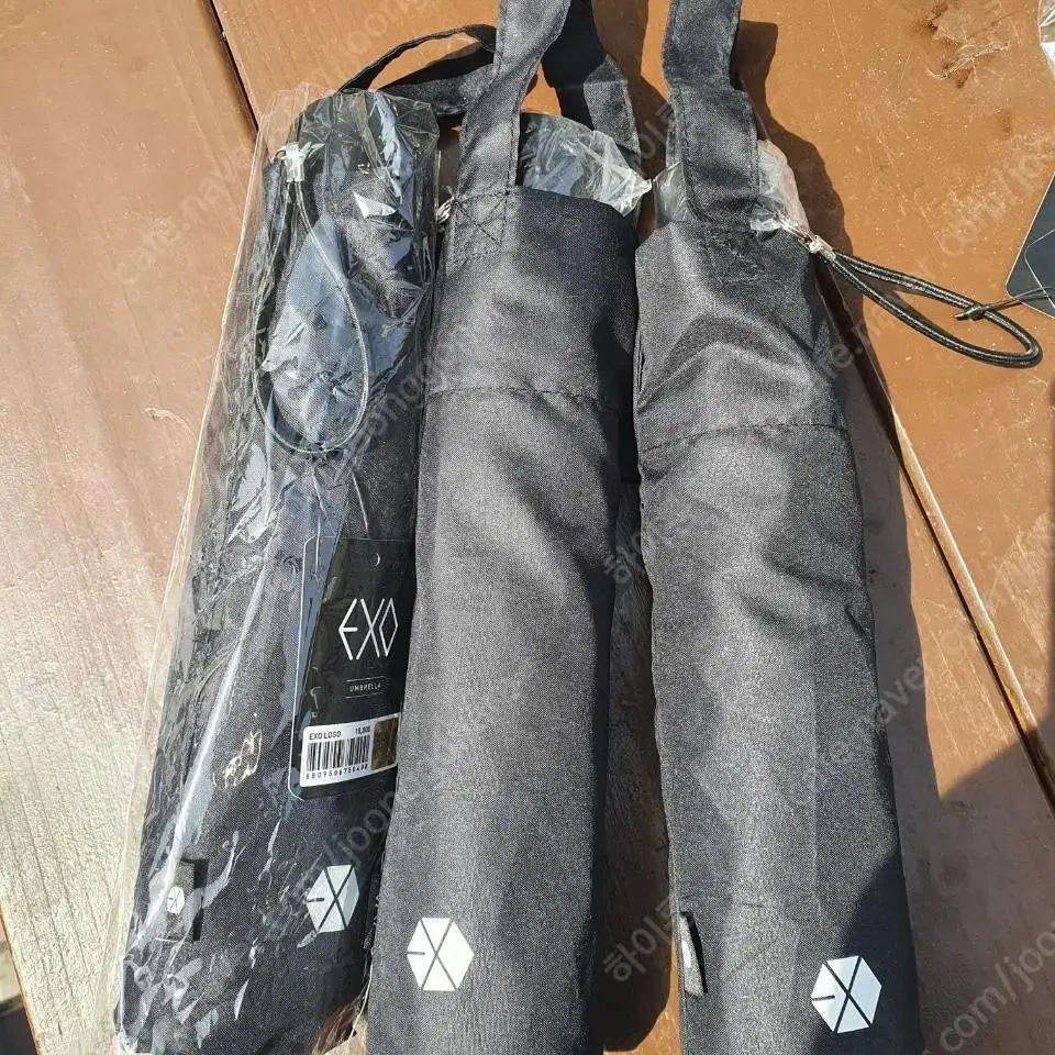 엑소 우산 택배비 포함 11000원