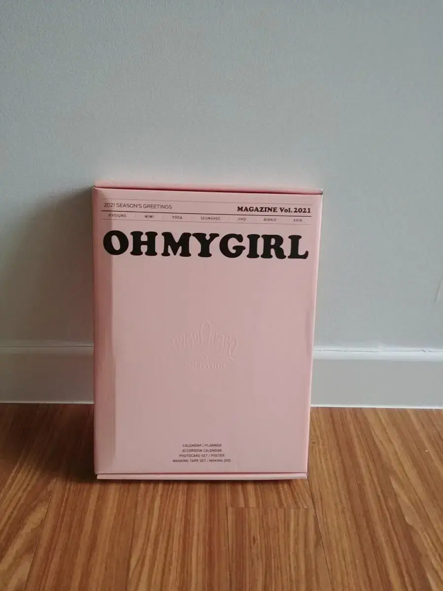 2021 oh my girl Season's Greetings