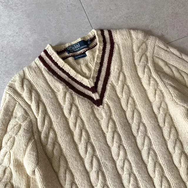 Polo hand-made knit