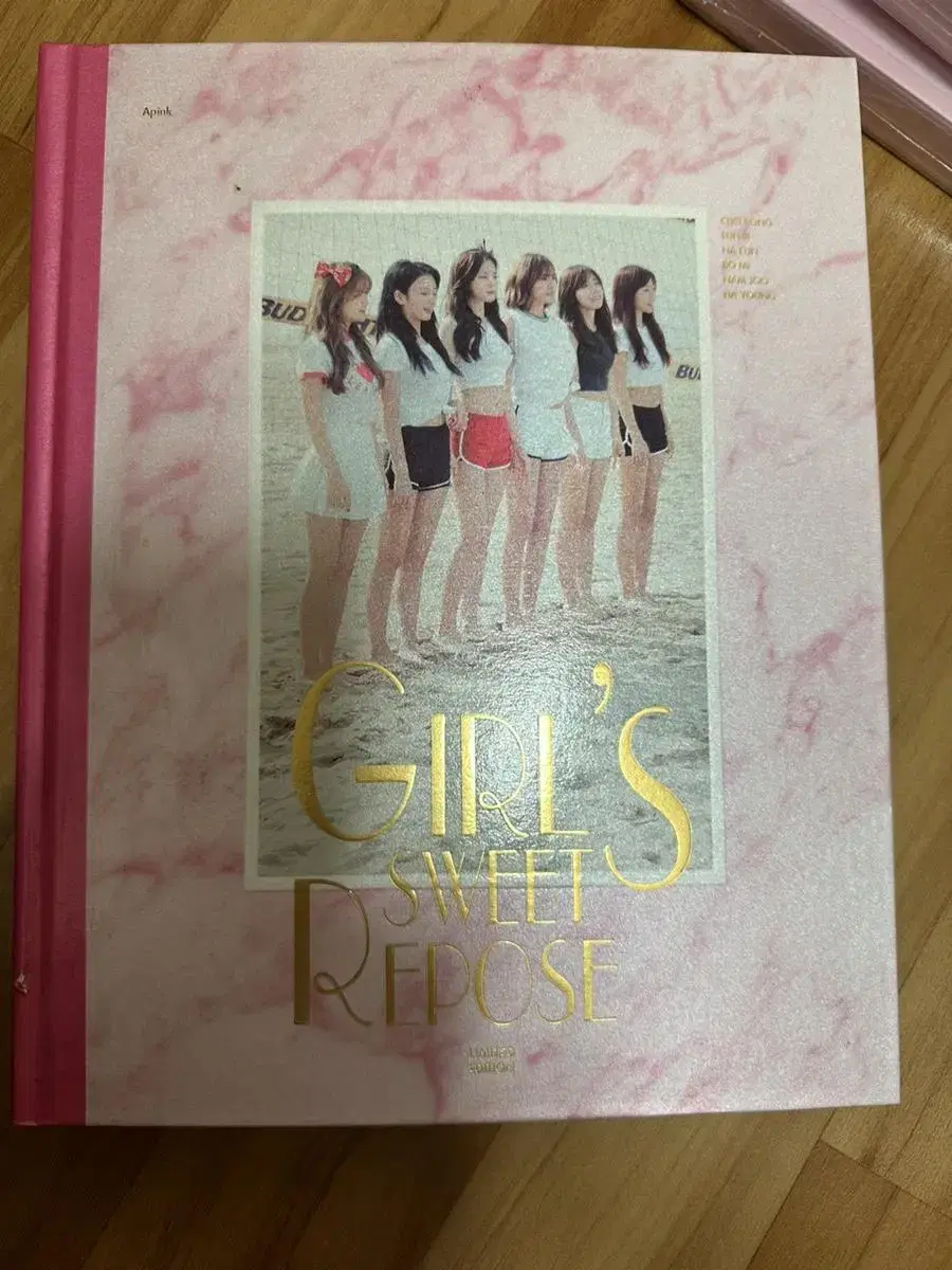 Apink Photobooks