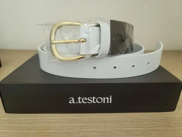 a.testoni 아테스토니 볼로냐 소가죽 여성벨트