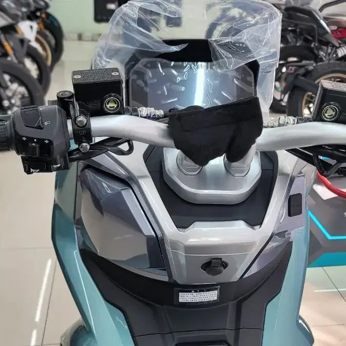 한솜 모터스  ADV125