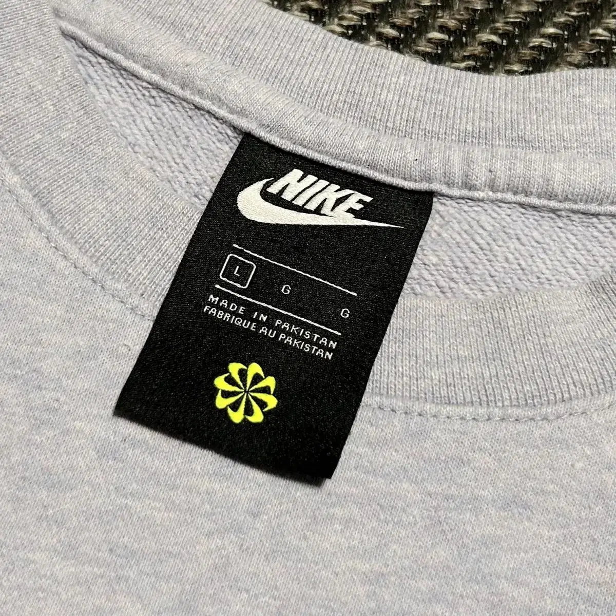 [ L ] NIke 나이키 연보라 라운드 맨투맨