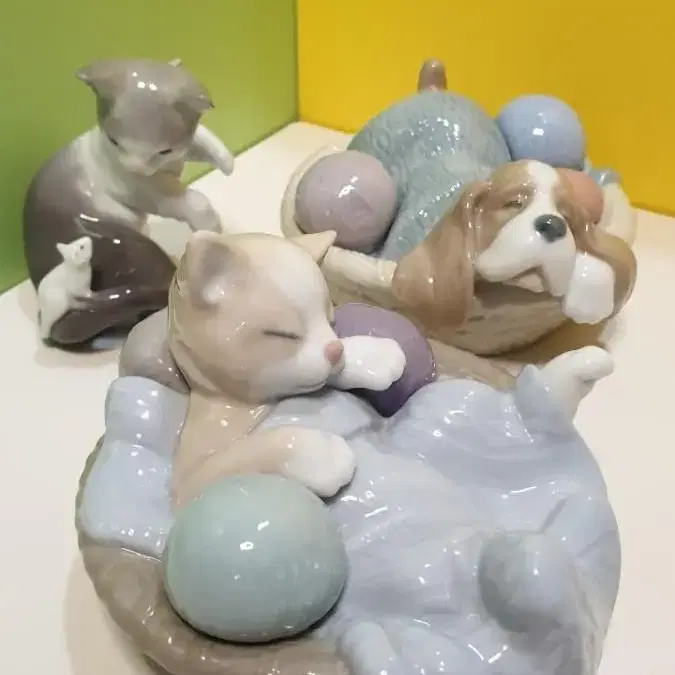 Nao LLADRO 1407  "Comfy Kitten "  나오 야드