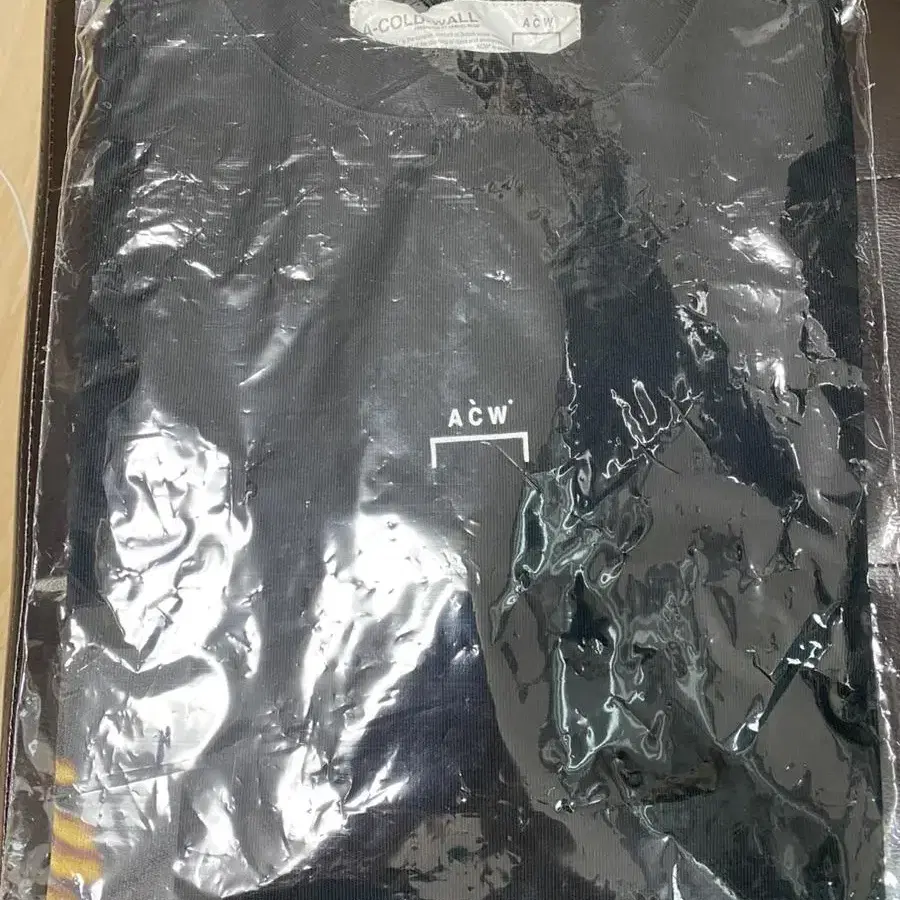 [XL] 20SS 어콜드월 GLASS 반팔 Black