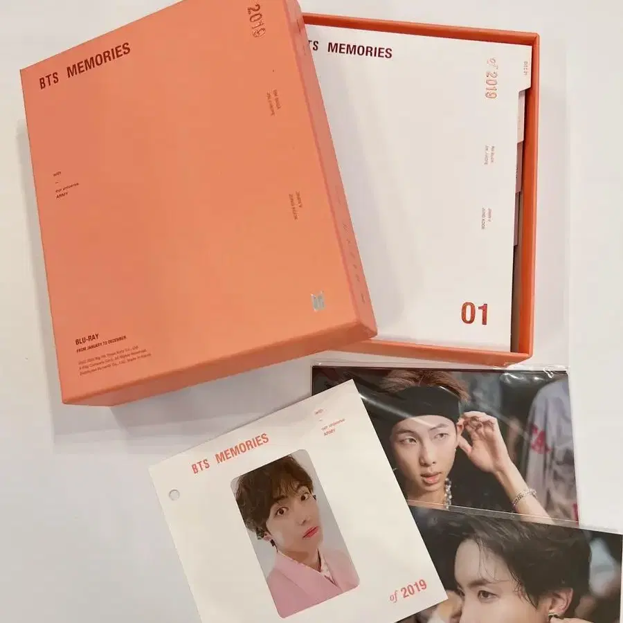 방탄소년단 BTS 2019 메모리즈 블루레이 (+태형 포카 풀셋)