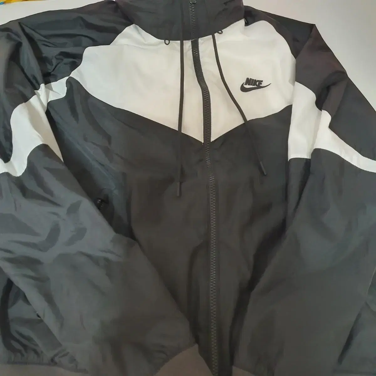 Nike windbreaker m