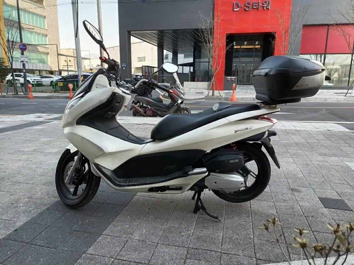 드라이브애드/DA-033/혼다/pcx/13년식/28,979km /자체할부