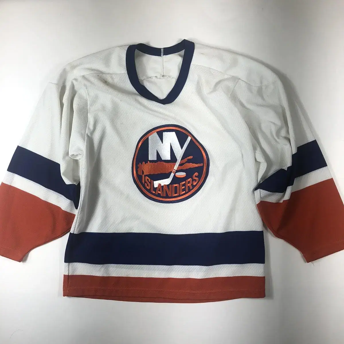 90s Vintage NHL New York Islanders Jersey