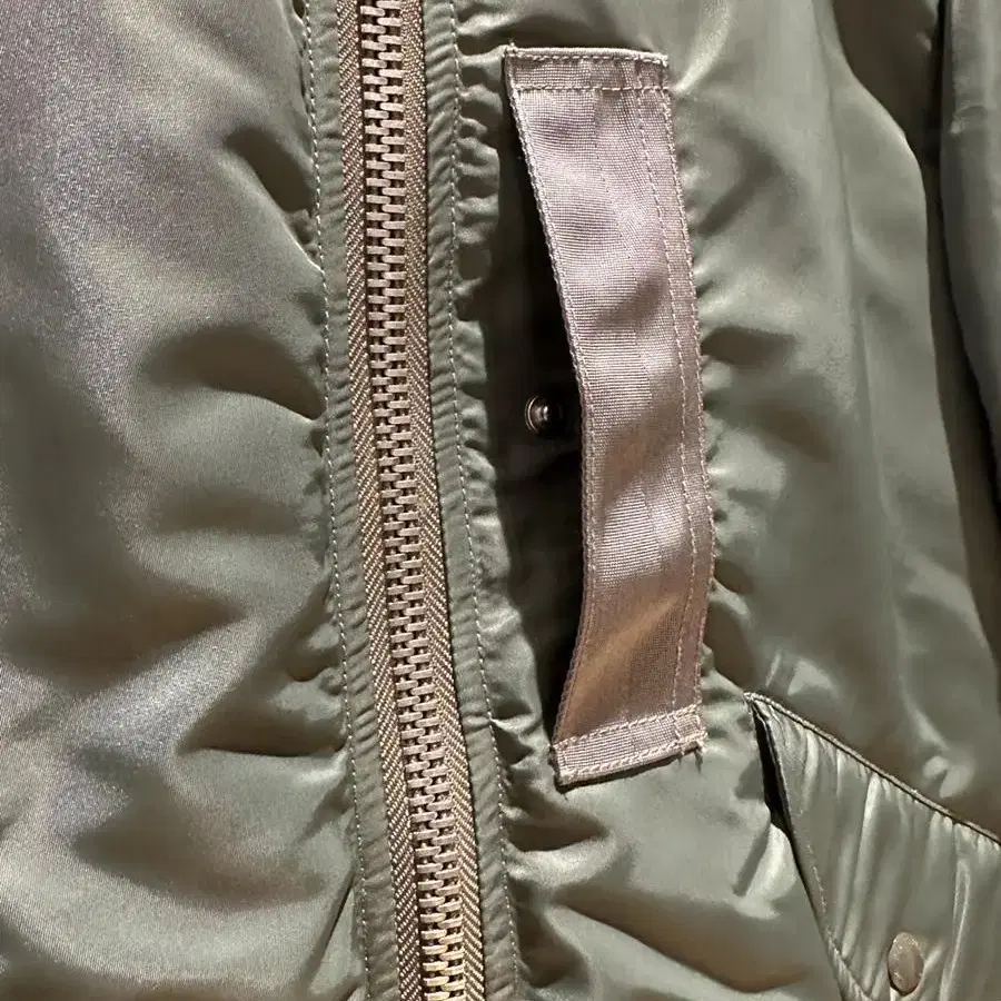 BEAMS PLUS L-3B DOWN BOMBER JACKET