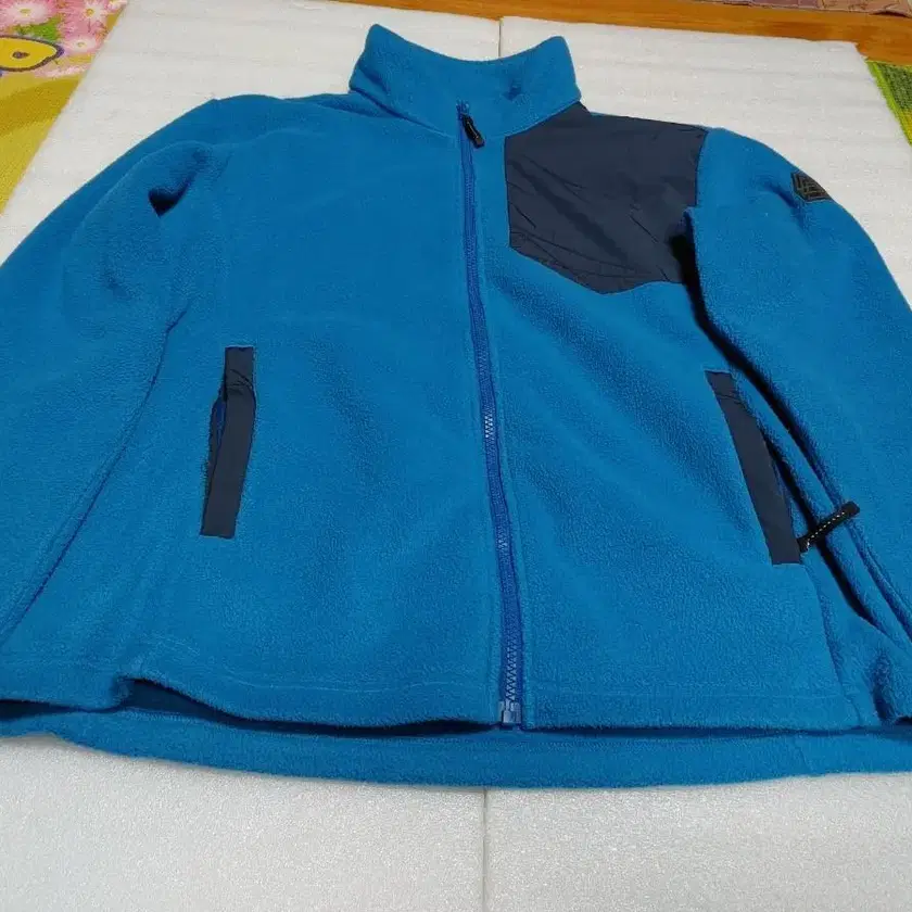 K2 Men's Hiking Clothing K2,URBAN on Bunjang with safe global shipping.