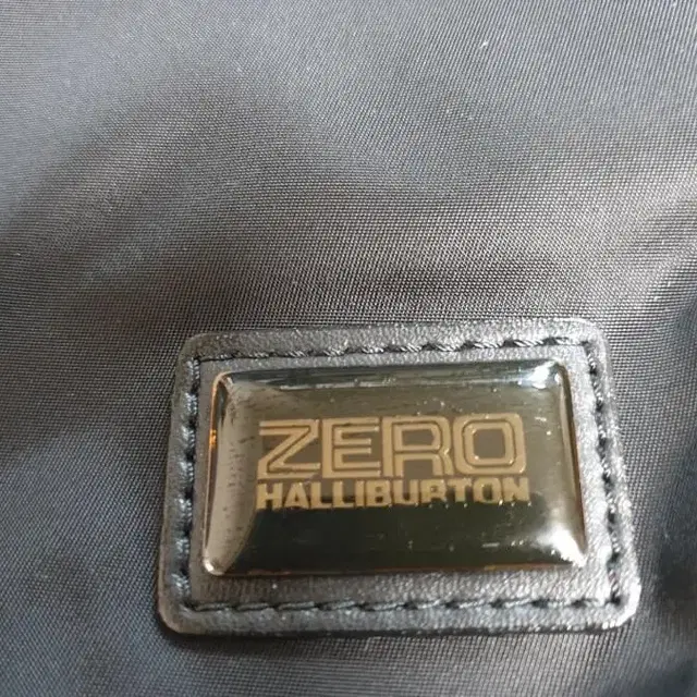 제로 할리버튼 ZERO HALLIBURTON