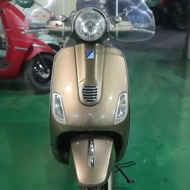 베스파LX125