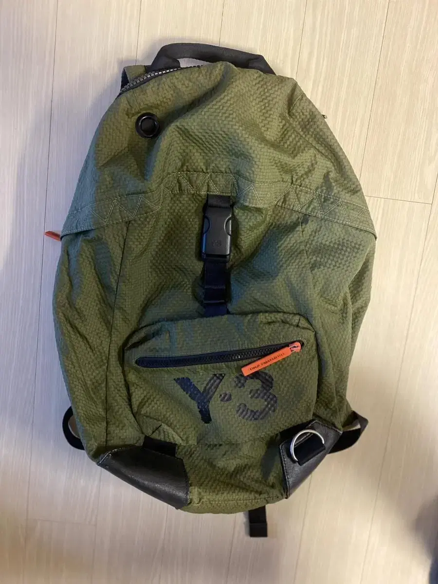 Y3 백팩