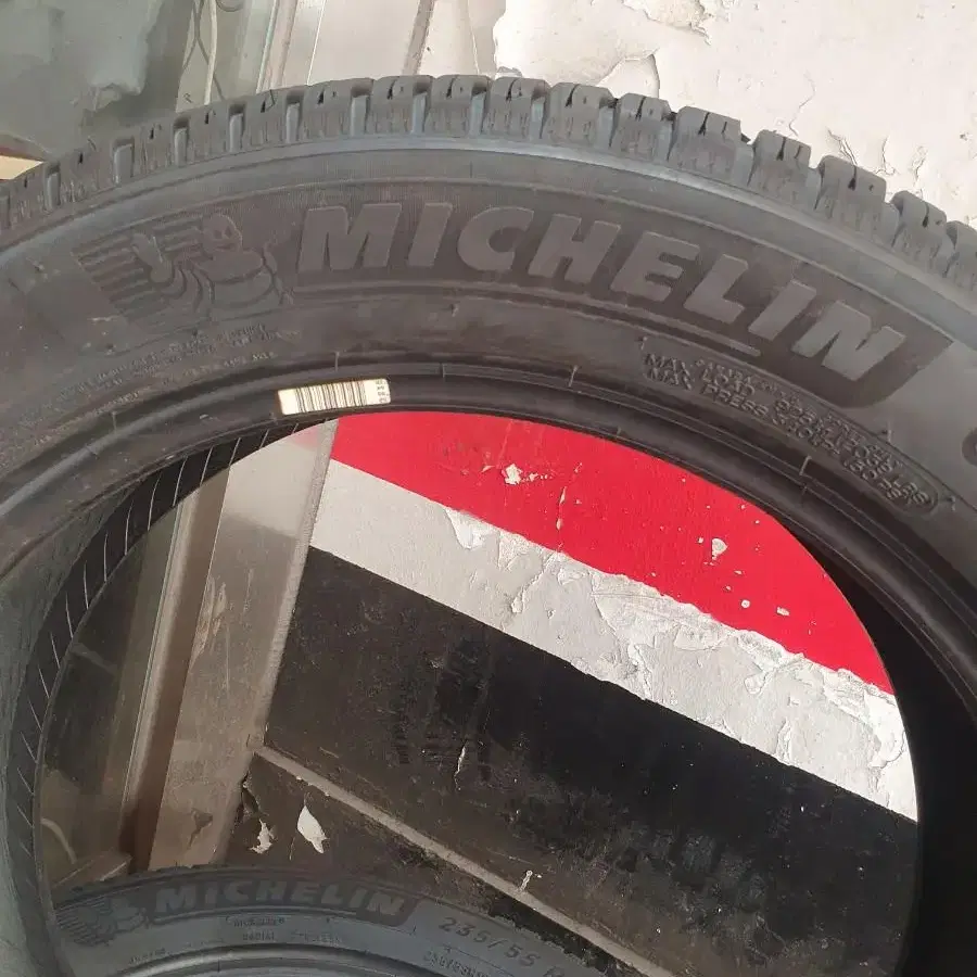 235/55R19 미쉐린 크로스 클라이밋2 cc2