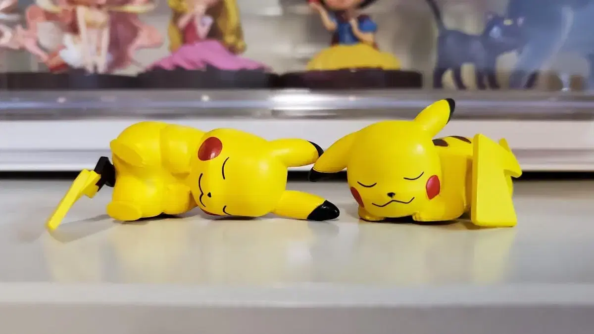 Sleeping Pikachu Gacha Set