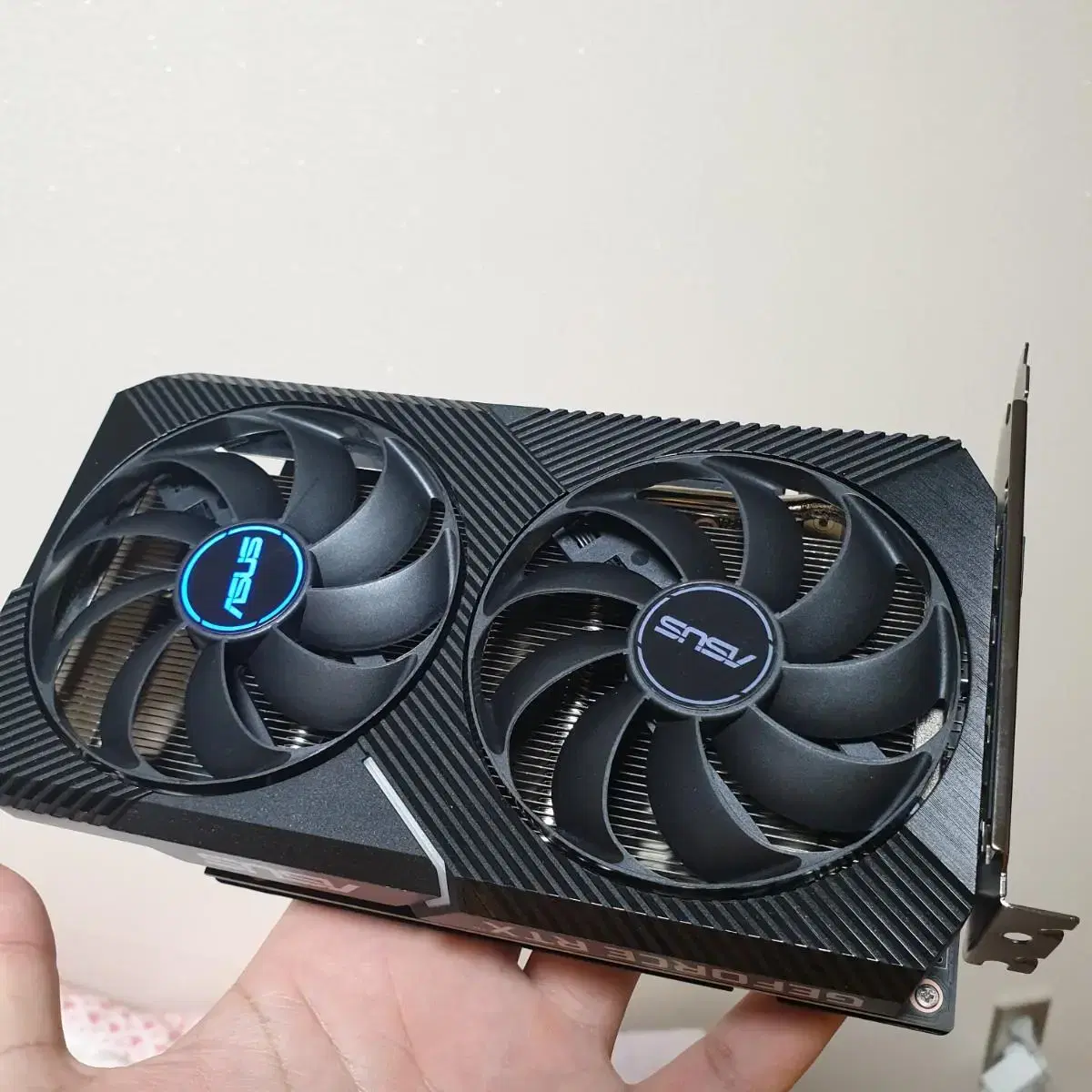 ASUS RTX 3060TI 새상품상태 // 풀박스