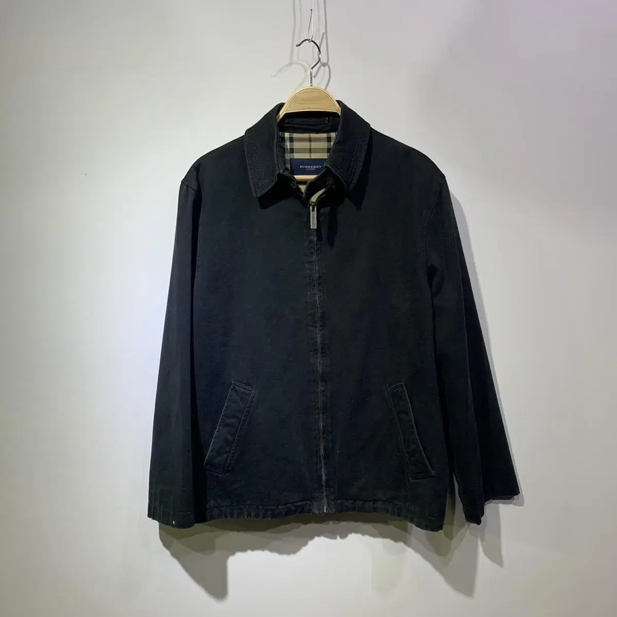 Genuine) Burberry Bloom jacket to sell