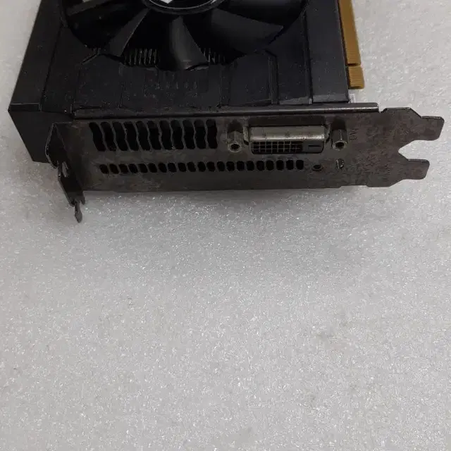 라데온 RX470 4GB 그래픽카드