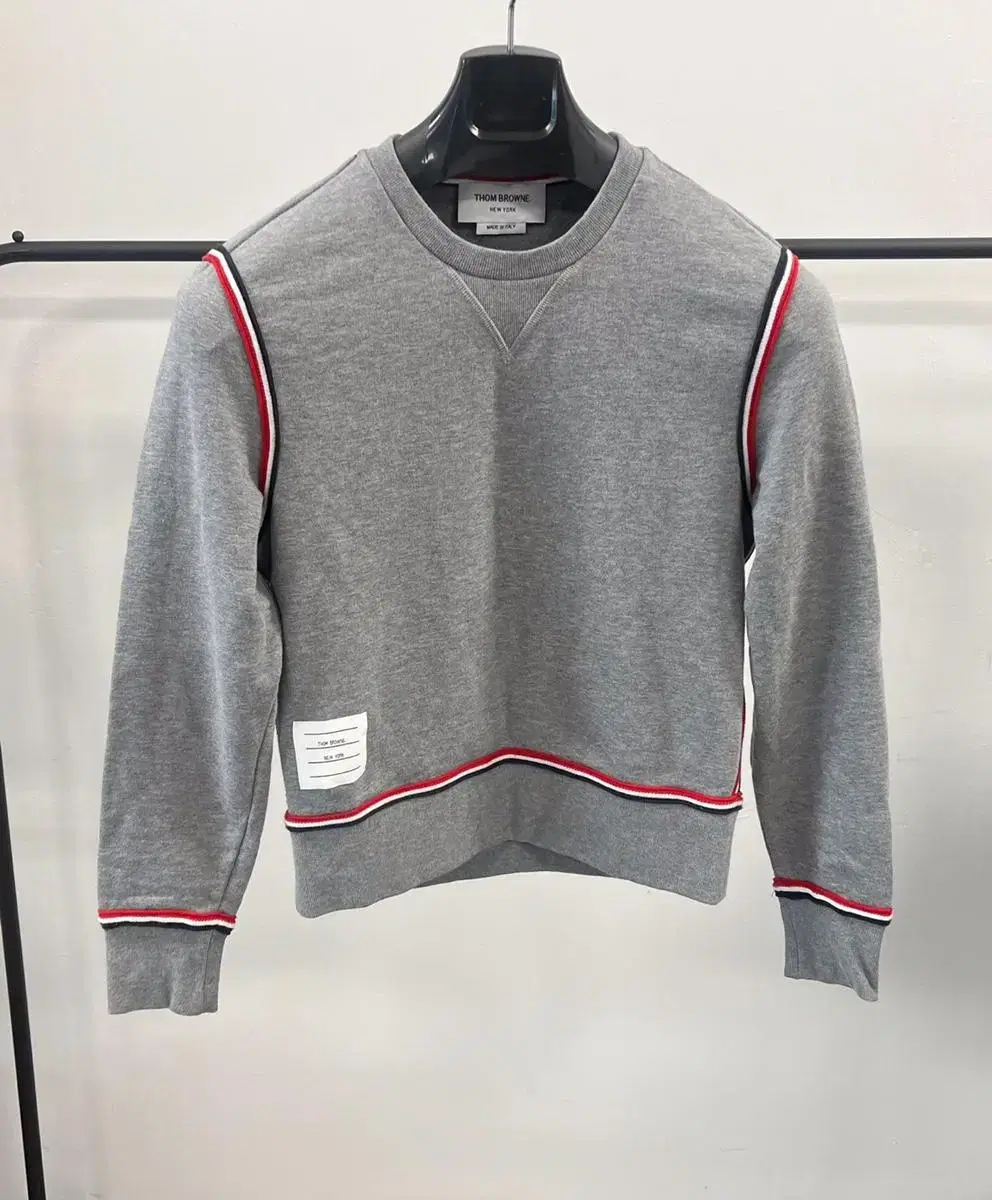 [38] Thom Browne Contrast Man-to-Man (one-time use)