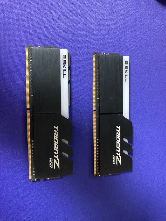 지스킬 DDR4 8gb X2 CL14 14 14 3200mhz