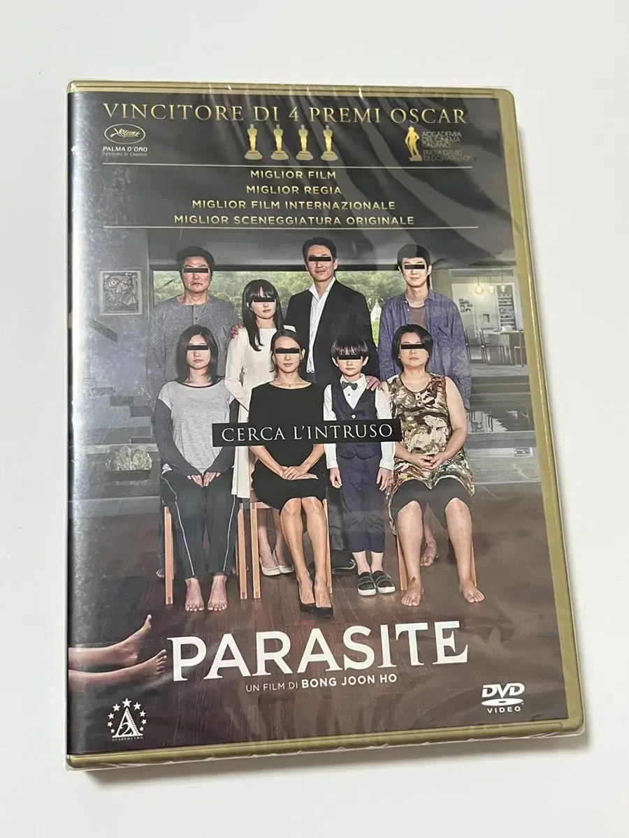 Italian DVD release of Parasite directed by Bong Joon-ho.