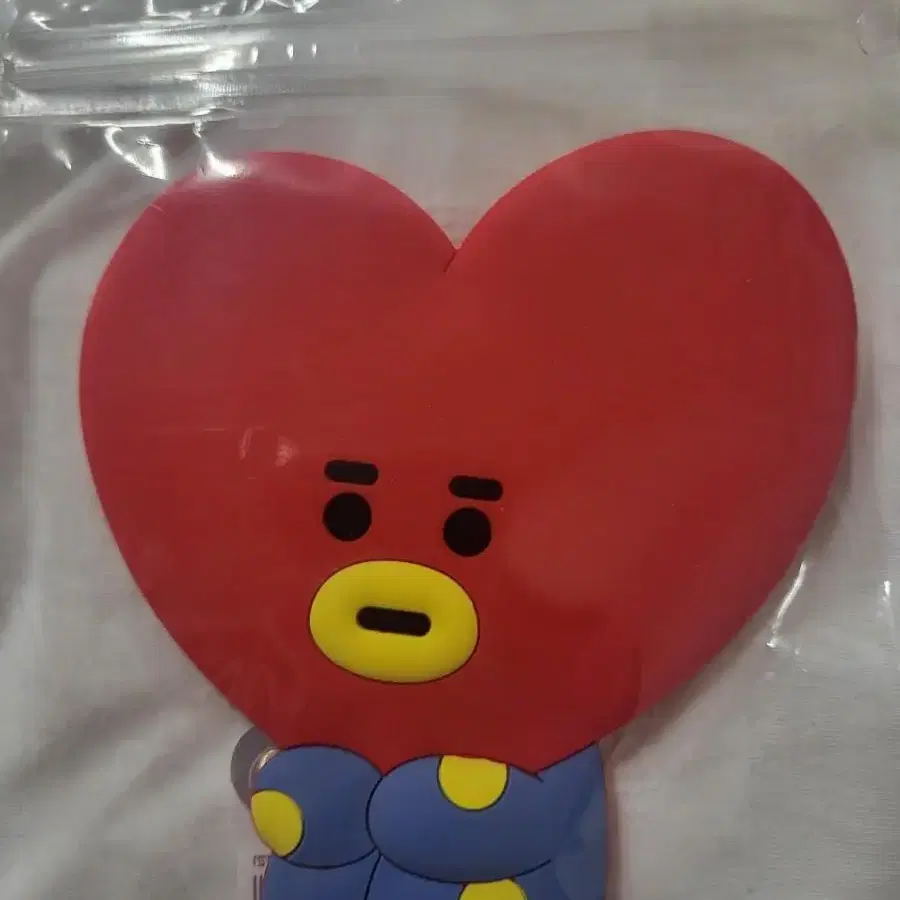 새상품)라인프렌즈 BT21 TATA 실리콘 미니 손거울을 팝니다.